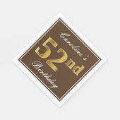 ブラウンエレガント、フェイク金ゴールド52番目の誕生日+名前 スタンダードランチョンナプキン (角)