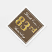 ブラウンエレガント、フェイク金ゴールド83番目の誕生日+名前 スタンダードランチョンナプキン (角)