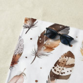 ブラウンクリームトライバル先住民羽毛 ビーチタオル (インサイチュ)