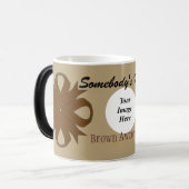 ブラウンクローバーリボンTmpl by Kenneth Yoncich モーフィングマグカップ (正面左)