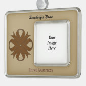 ブラウンクローバーリボンTmpl (H-O) by Kenneth Yoncich シルバープレートフレームオーナメント (左)