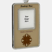 ブラウンクローバーリボンTmpl (V-O) by Kenneth Yoncich シルバープレートフレームオーナメント (右)