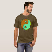 ブラウングリーンウィンドブローン陰陽 Tシャツ (正面フル)