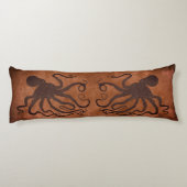 ブラウンタコonチョコレート – 抱き枕 (裏面)