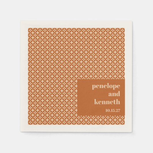 ブラウンタンミッドモダンジオメトリックシック結婚ズカスタム スタンダードカクテルナプキン (正面)