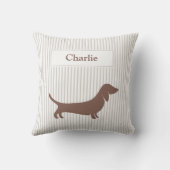 ブラウンダシュンドオンベージュストライプ名前をカスタムする クッション (裏面)