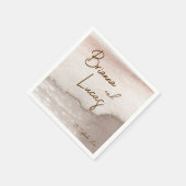 ブラウンテラコッタ結婚ウォーターモノグラムのカラー スタンダードカクテルナプキン (角)