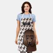 ブラウントイプードルかわいい漫画の犬と名前 エプロン (着用した状態)