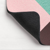 ブラウンパーソナライズされたピンクとグリーンの抽象芸術パターン マウスパッド (コーナー)