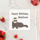 ブラウンパーソナライズされたフェレット誕生日パーティー スタンダードカクテルナプキン (インサイチュ)