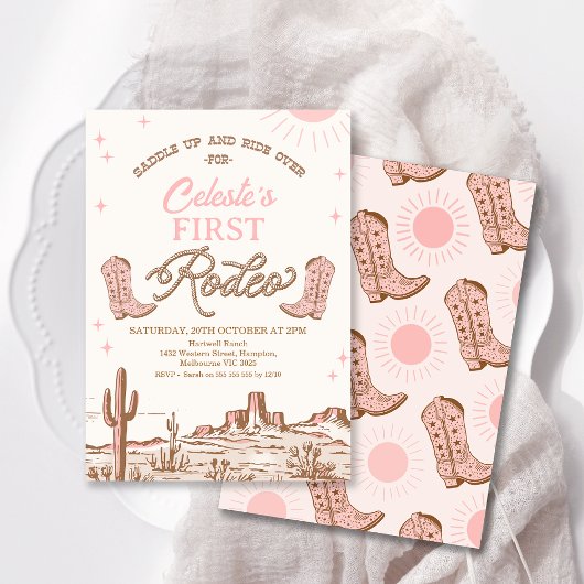 ブラウンピンクの女性のカーボーイブーツ最初のロデオ1歳の誕生日 招待状