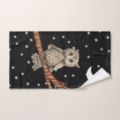 ブラウンフクロルゴールデンアイズネックレスムーンスターズ ハンドタオル (ハンドタオル)