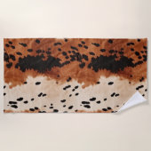 ブラウンブラッククリームコウィド ビーチタオル (正面)