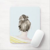 ブラウンヘアトップノット文 マウスパッド (マウス)