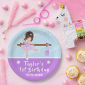 ブラウンヘアバレリナパープルツツ誕生日紙Pl ペーパープレート (パーティー)