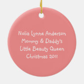 ブラウンヘアリトル美しいクイーンオーナメント セラミックオーナメント (裏面)