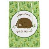 ブラウンベア赤ちゃんシャワーウッドランド動物 ミディアムペーパーバッグ (裏面)