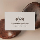 ブラウンポーズアンドシザーズドッググルーミング 名刺<br><div class="desc">犬グルーミングの名刺と茶色の手のプリントとハサミのペア。</div>