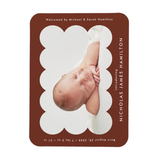 ブラウンモダンの鱗片付きフレーム誕生のお知らせ マグネット (縦)