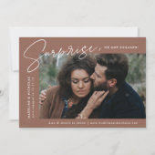 ブラウンモダンサプライズ写真婚約 案内状 (正面)