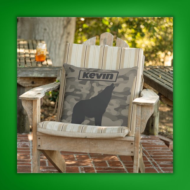 ブラウンモダン迷彩柄ブラックウルフシルエットモノグラム | アウトドアクッション (クリエイターアップロード済み)