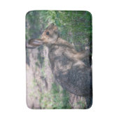 ブラウンラビット，休んで自然，写真 バスマット (正面縦)