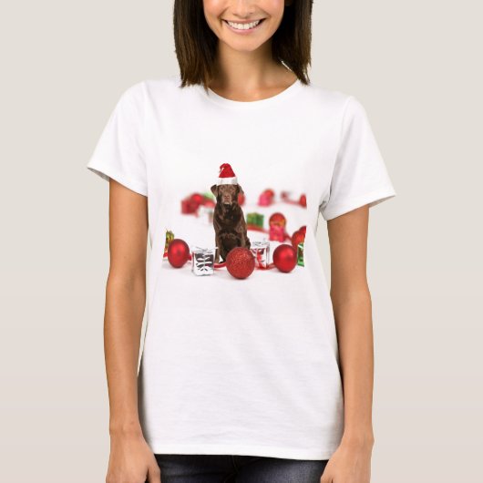 ブラウンラブラドールドッグクリスマスwギフトサンタハット tシャツ (正面)