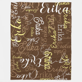 ブラウン全体にスタンプされた繰り返し名前 フリースブランケット