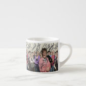 ブラウン夫人の男の子達がサインした エスプレッソカップ (右)