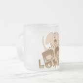 ブラウン犬の恋人のTシャツおよびギフト フロストグラスマグカップ (正面左)