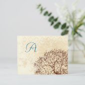 ブラウン結婚ツリーのモノグラム応答カード インビテーションポストカード (スタンド正面)