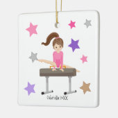 ブラウン髪の体操女子体操クリスマス セラミックオーナメント (左)