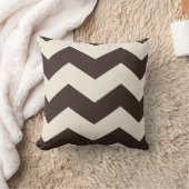 ブラウン&クリームジグザグパターン装飾用クッション クッション (ブランケット)