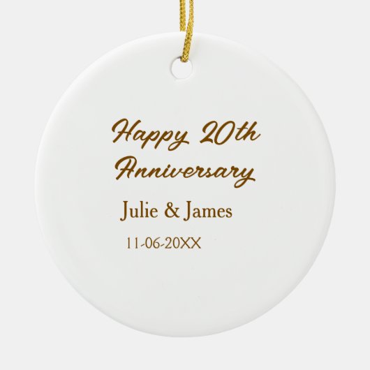 ブラウン ゴールド ハッピー 20周年記念 名前 日付 シンプル セラミックオーナメント (正面)