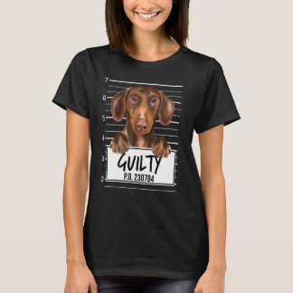 ブラウン・ダックスフントのマグショット 有罪の犬 Tシャツ