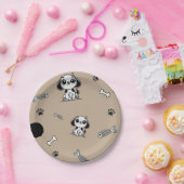 ブラウン&ブラックフィッシュボーンズ子犬の誕生日パーティー ペーパープレート (パーティー)
