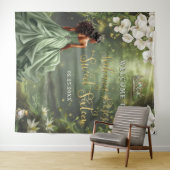 ブラウン・プリンセスとカエル・セージグリーンのドレス スイート16 タペストリー (インサイチュ(横))