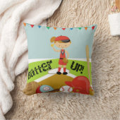 ブラウン・ヘア・ガールが野球のピローをバッターアップ クッション (ブランケット)