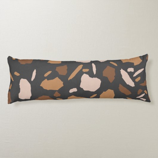 ブラウン、ベージュ、タン、グレーのテラゾ大理石 ボディピロー (裏面)