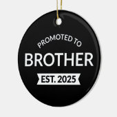 ブラザーエストに昇格。2025 II セラミックオーナメント (左)