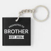 ブラザーエストに昇格。2026 II キーホルダー (裏面)