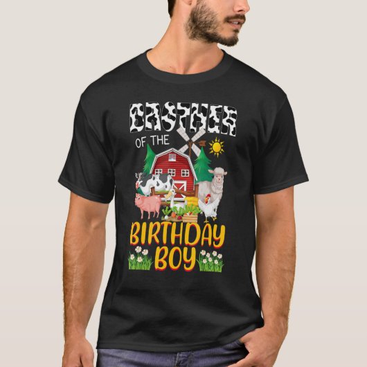 ブラザーオブザ誕生日ボーイカウファーム納屋周囲の庭マック Tシャツ (正面)