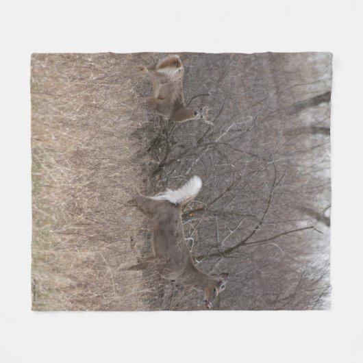 ブラシのD1によって白後につかれるシカの春の木びき台 フリースブランケット (正面(横))