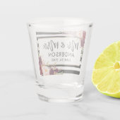 ブラシスクリプトストライプのバーガンディフローラ夫妻 ショットグラス (裏面)