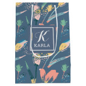 ブラシストロークイラストレーションカラフルチューリップパターン ミディアムペーパーバッグ (裏面)