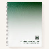 ブラシパーソナライズされた付きシルバーモノグラムスパイラル ノートブック (正面)