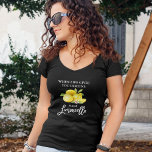 ブラシモダンスクリプトリモンチェロLemonsブラックVネック Tシャツ<br><div class="desc">ブラシモダンスクリプト水の色のレモン人の生活与え時あなたはレモンはリモンチェロ黒VネックTシャツを作る</div>