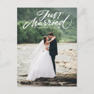 ブラシ素朴レタリングたった今結婚しました写真 ポストカード