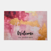 ブラシ芸術的ストローク金ゴールドとピンクの歓迎 ドアマット (正面)