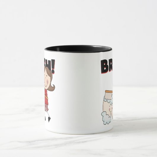 ブラシ-歯のTシャツおよびギフトを持つ女の子 マグカップ (中央)